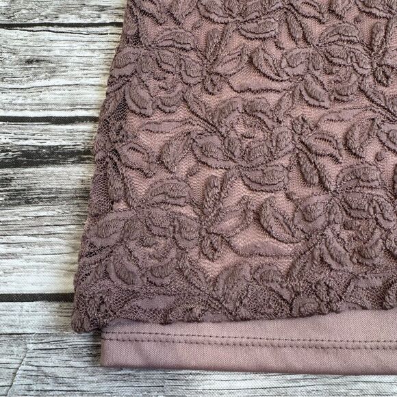 la vanya Women's Lace Overlay Jeweled Neck Tee T Shirt S SM Small Purple Stretch - Picture 7 of 12